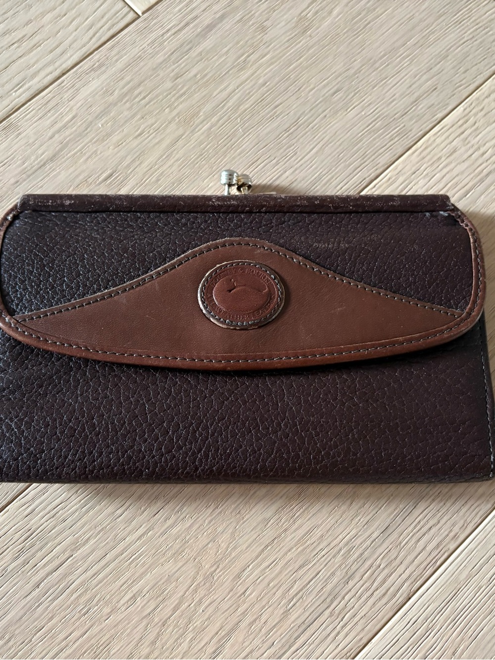 VTG Dooney & Bourke Brown Trifold Organizer Wallet Change Purse Pebbled Leather - Picture 6 of 6